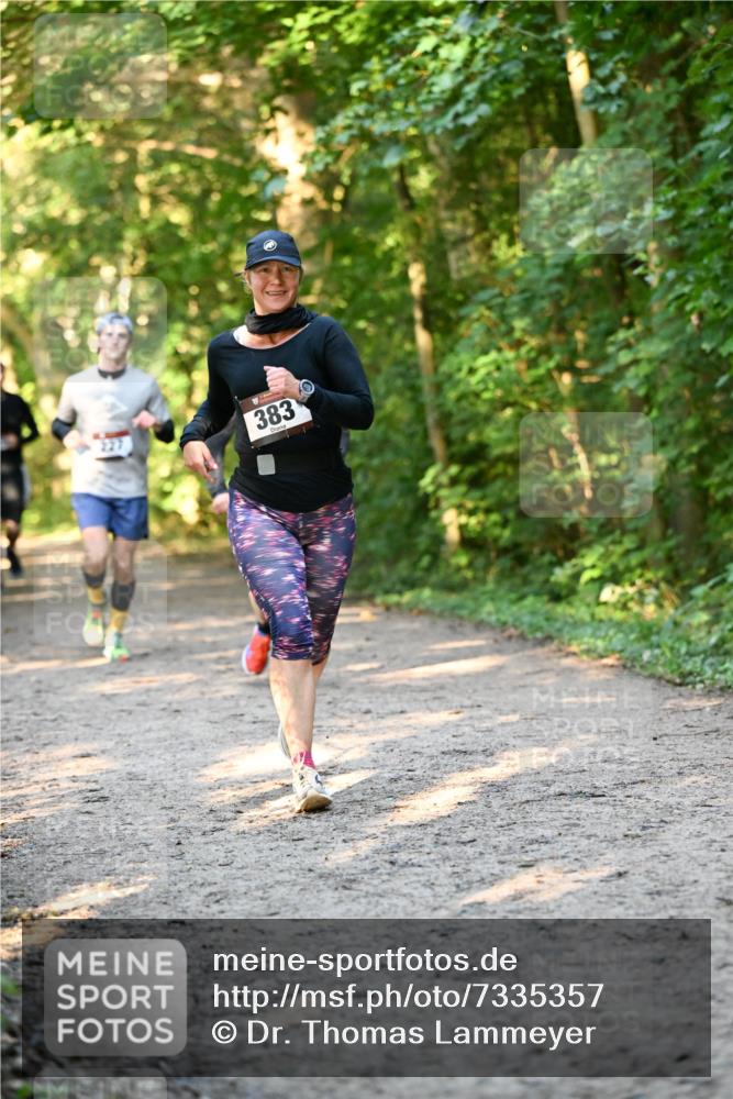 06.10.2024 - Bramfelder Halbmarathon 2024 Dr. Thomas Lammeyer http://msf.ph/oto/7335357 06.10.2024 09:55:02 Laufen 383 meine-sportfotos.de