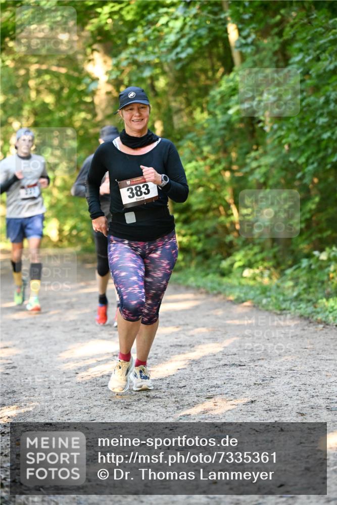 06.10.2024 - Bramfelder Halbmarathon 2024 Dr. Thomas Lammeyer http://msf.ph/oto/7335361 06.10.2024 09:55:03 Laufen 383 meine-sportfotos.de