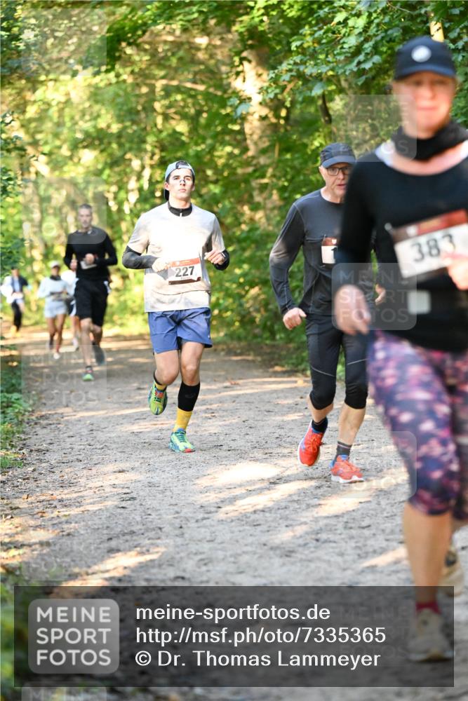 06.10.2024 - Bramfelder Halbmarathon 2024 Dr. Thomas Lammeyer http://msf.ph/oto/7335365 06.10.2024 09:55:03 Laufen 227, 383 meine-sportfotos.de