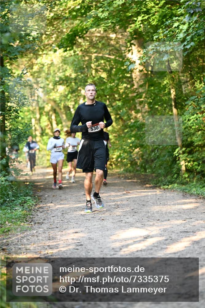 06.10.2024 - Bramfelder Halbmarathon 2024 Dr. Thomas Lammeyer http://msf.ph/oto/7335375 06.10.2024 09:55:07 Laufen 340, 530 meine-sportfotos.de