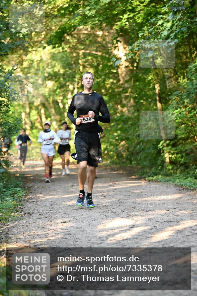 06.10.2024 - Bramfelder Halbmarathon 2024 Dr. Thomas Lammeyer http://msf.ph/oto/7335378 06.10.2024 09:55:07 Laufen 530 meine-sportfotos.de