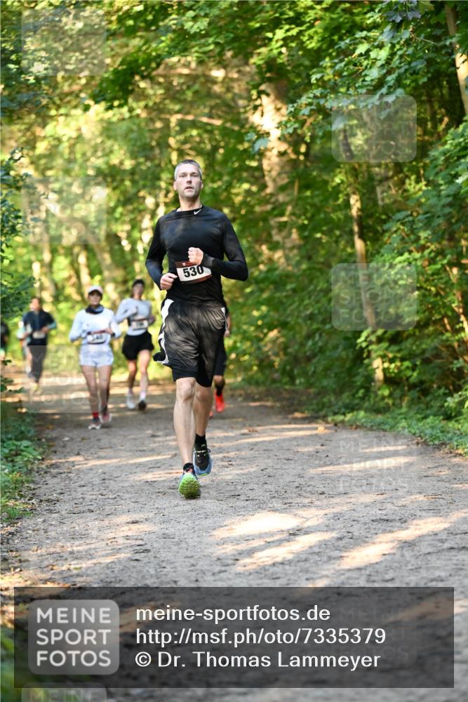 06.10.2024 - Bramfelder Halbmarathon 2024 Dr. Thomas Lammeyer http://msf.ph/oto/7335379 06.10.2024 09:55:07 Laufen 530 meine-sportfotos.de