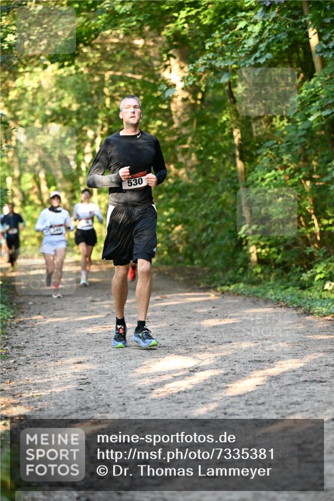 06.10.2024 - Bramfelder Halbmarathon 2024 Dr. Thomas Lammeyer http://msf.ph/oto/7335381 06.10.2024 09:55:07 Laufen 530 meine-sportfotos.de