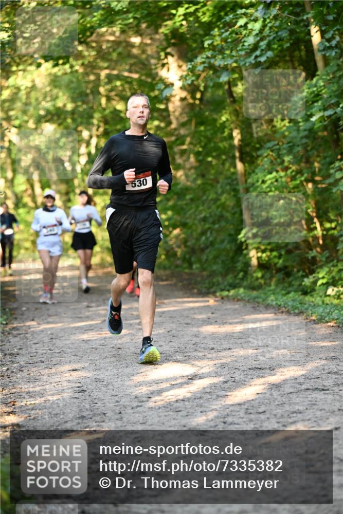06.10.2024 - Bramfelder Halbmarathon 2024 Dr. Thomas Lammeyer http://msf.ph/oto/7335382 06.10.2024 09:55:08 Laufen 530 meine-sportfotos.de