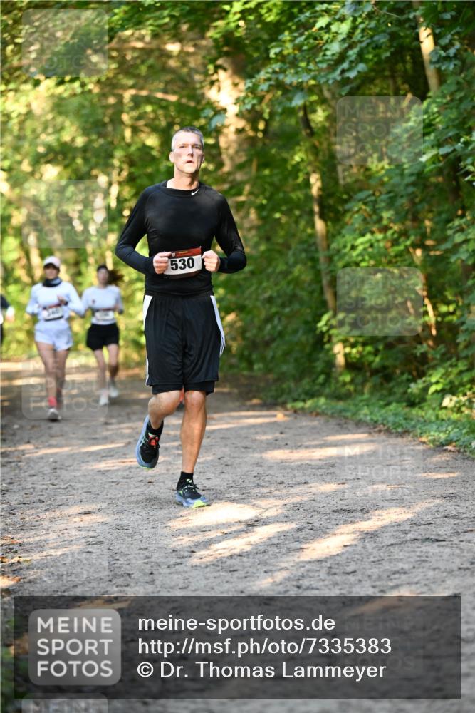06.10.2024 - Bramfelder Halbmarathon 2024 Dr. Thomas Lammeyer http://msf.ph/oto/7335383 06.10.2024 09:55:08 Laufen 530 meine-sportfotos.de
