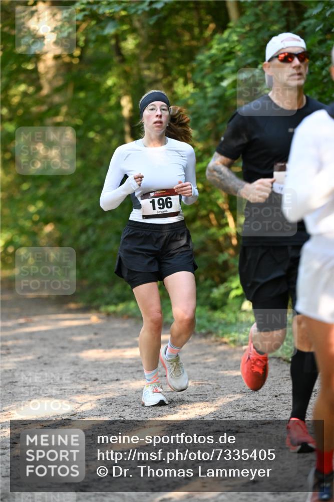 06.10.2024 - Bramfelder Halbmarathon 2024 Dr. Thomas Lammeyer http://msf.ph/oto/7335405 06.10.2024 09:55:13 Laufen 196 meine-sportfotos.de