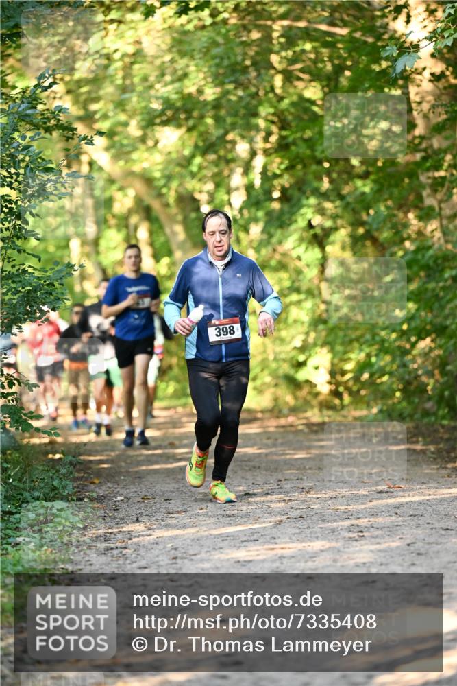 06.10.2024 - Bramfelder Halbmarathon 2024 Dr. Thomas Lammeyer http://msf.ph/oto/7335408 06.10.2024 09:55:15 Laufen 398 meine-sportfotos.de