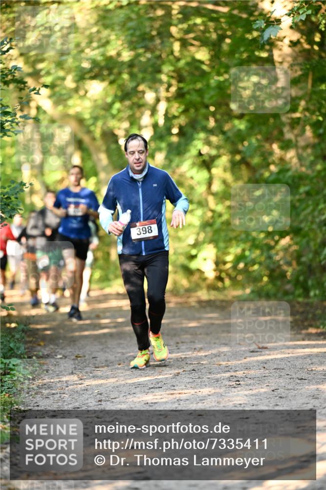 06.10.2024 - Bramfelder Halbmarathon 2024 Dr. Thomas Lammeyer http://msf.ph/oto/7335411 06.10.2024 09:55:15 Laufen 398 meine-sportfotos.de