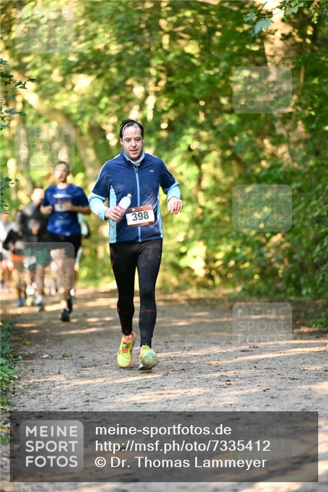 06.10.2024 - Bramfelder Halbmarathon 2024 Dr. Thomas Lammeyer http://msf.ph/oto/7335412 06.10.2024 09:55:16 Laufen 398 meine-sportfotos.de
