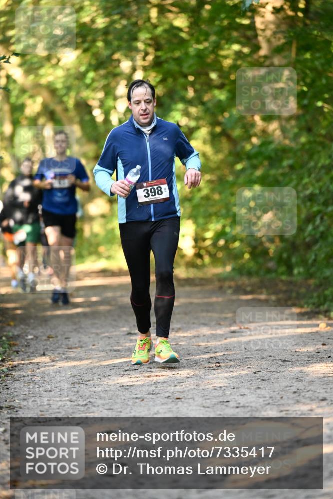 06.10.2024 - Bramfelder Halbmarathon 2024 Dr. Thomas Lammeyer http://msf.ph/oto/7335417 06.10.2024 09:55:16 Laufen 398 meine-sportfotos.de