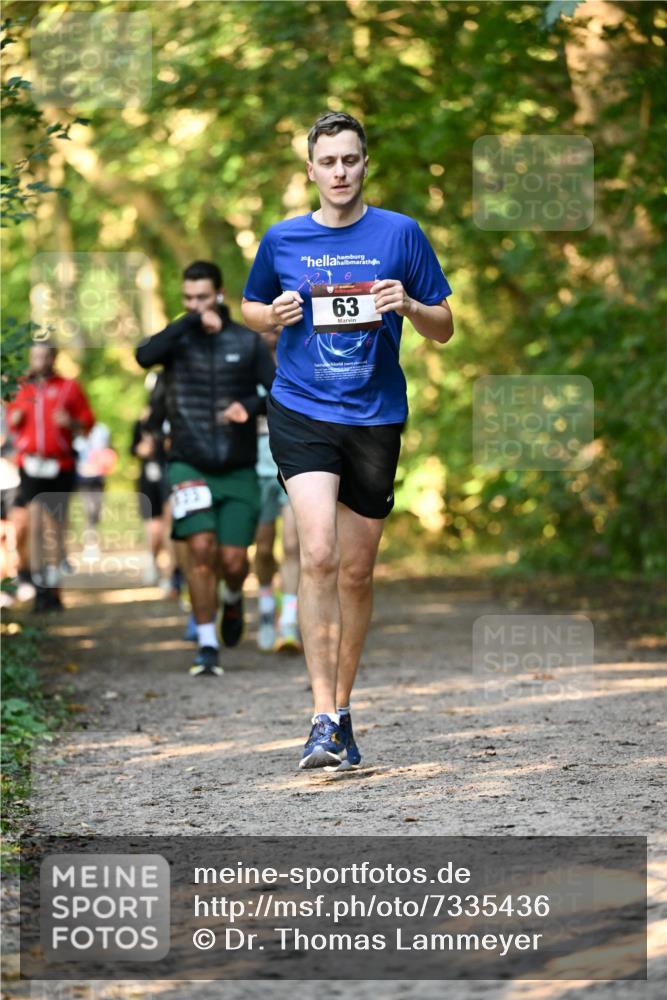06.10.2024 - Bramfelder Halbmarathon 2024 Dr. Thomas Lammeyer http://msf.ph/oto/7335436 06.10.2024 09:55:21 Laufen 20, 63 meine-sportfotos.de