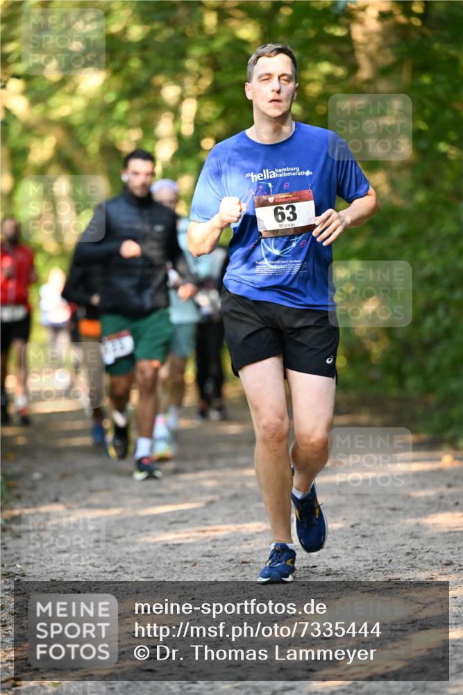 06.10.2024 - Bramfelder Halbmarathon 2024 Dr. Thomas Lammeyer http://msf.ph/oto/7335444 06.10.2024 09:55:22 Laufen 20, 63 meine-sportfotos.de