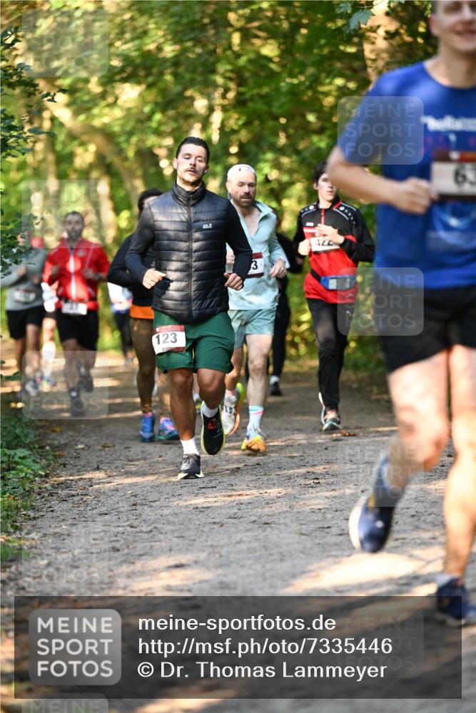 06.10.2024 - Bramfelder Halbmarathon 2024 Dr. Thomas Lammeyer http://msf.ph/oto/7335446 06.10.2024 09:55:23 Laufen 123, 3 meine-sportfotos.de