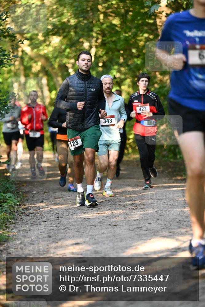 06.10.2024 - Bramfelder Halbmarathon 2024 Dr. Thomas Lammeyer http://msf.ph/oto/7335447 06.10.2024 09:55:24 Laufen 123, 343, 422 meine-sportfotos.de
