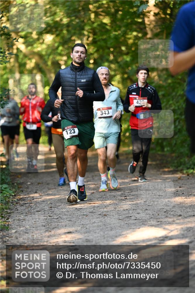 06.10.2024 - Bramfelder Halbmarathon 2024 Dr. Thomas Lammeyer http://msf.ph/oto/7335450 06.10.2024 09:55:24 Laufen 123, 343 meine-sportfotos.de
