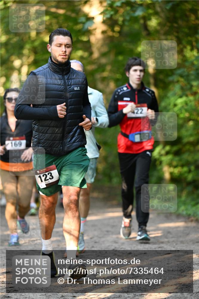 06.10.2024 - Bramfelder Halbmarathon 2024 Dr. Thomas Lammeyer http://msf.ph/oto/7335464 06.10.2024 09:55:26 Laufen 169, 123, 422 meine-sportfotos.de