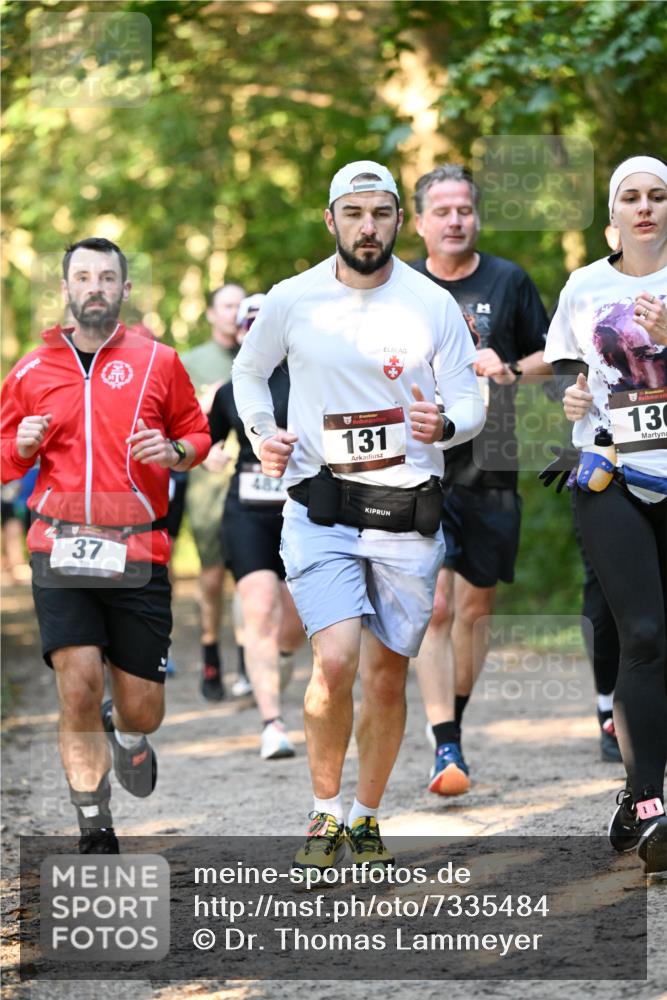 06.10.2024 - Bramfelder Halbmarathon 2024 Dr. Thomas Lammeyer http://msf.ph/oto/7335484 06.10.2024 09:55:30 Laufen 37, 37, 131, 13, 130 meine-sportfotos.de
