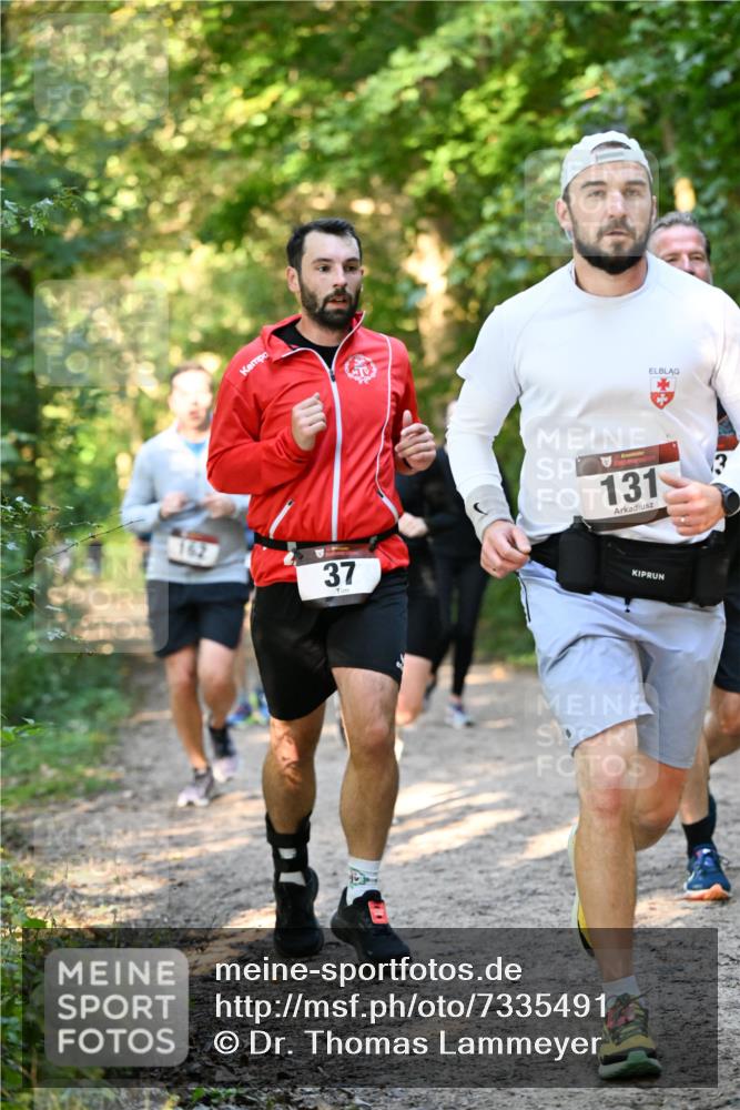 06.10.2024 - Bramfelder Halbmarathon 2024 Dr. Thomas Lammeyer http://msf.ph/oto/7335491 06.10.2024 09:55:32 Laufen 162, 37, 131 meine-sportfotos.de