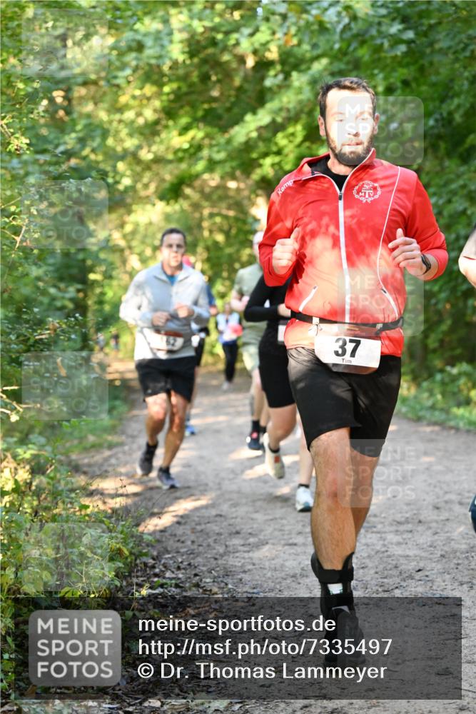 06.10.2024 - Bramfelder Halbmarathon 2024 Dr. Thomas Lammeyer http://msf.ph/oto/7335497 06.10.2024 09:55:33 Laufen 37 meine-sportfotos.de