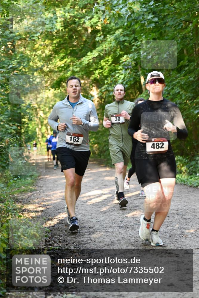 06.10.2024 - Bramfelder Halbmarathon 2024 Dr. Thomas Lammeyer http://msf.ph/oto/7335502 06.10.2024 09:55:34 Laufen 162, 30, 482 meine-sportfotos.de