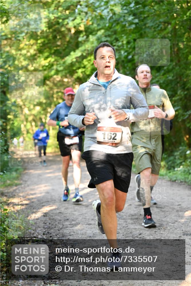 06.10.2024 - Bramfelder Halbmarathon 2024 Dr. Thomas Lammeyer http://msf.ph/oto/7335507 06.10.2024 09:55:34 Laufen 162 meine-sportfotos.de