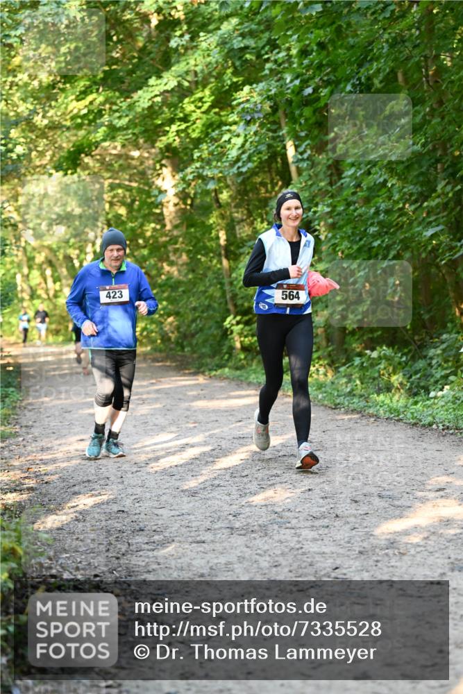 06.10.2024 - Bramfelder Halbmarathon 2024 Dr. Thomas Lammeyer http://msf.ph/oto/7335528 06.10.2024 09:55:38 Laufen 423, 564 meine-sportfotos.de