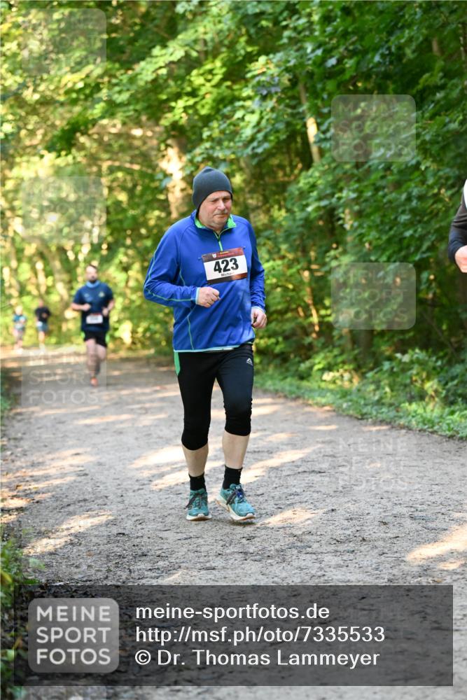 06.10.2024 - Bramfelder Halbmarathon 2024 Dr. Thomas Lammeyer http://msf.ph/oto/7335533 06.10.2024 09:55:39 Laufen 423 meine-sportfotos.de