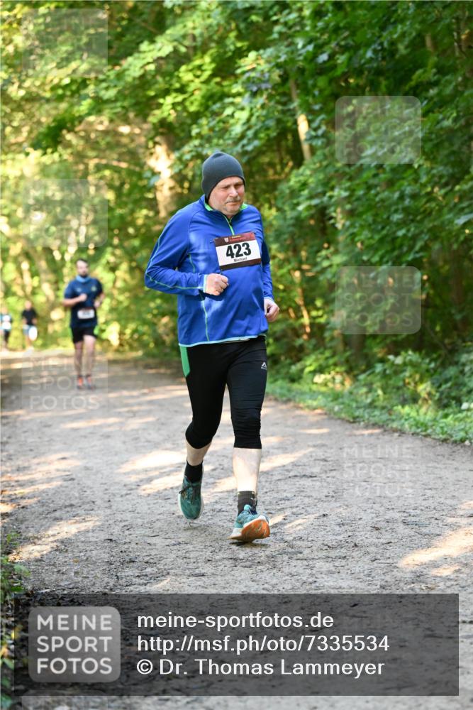06.10.2024 - Bramfelder Halbmarathon 2024 Dr. Thomas Lammeyer http://msf.ph/oto/7335534 06.10.2024 09:55:39 Laufen 423 meine-sportfotos.de