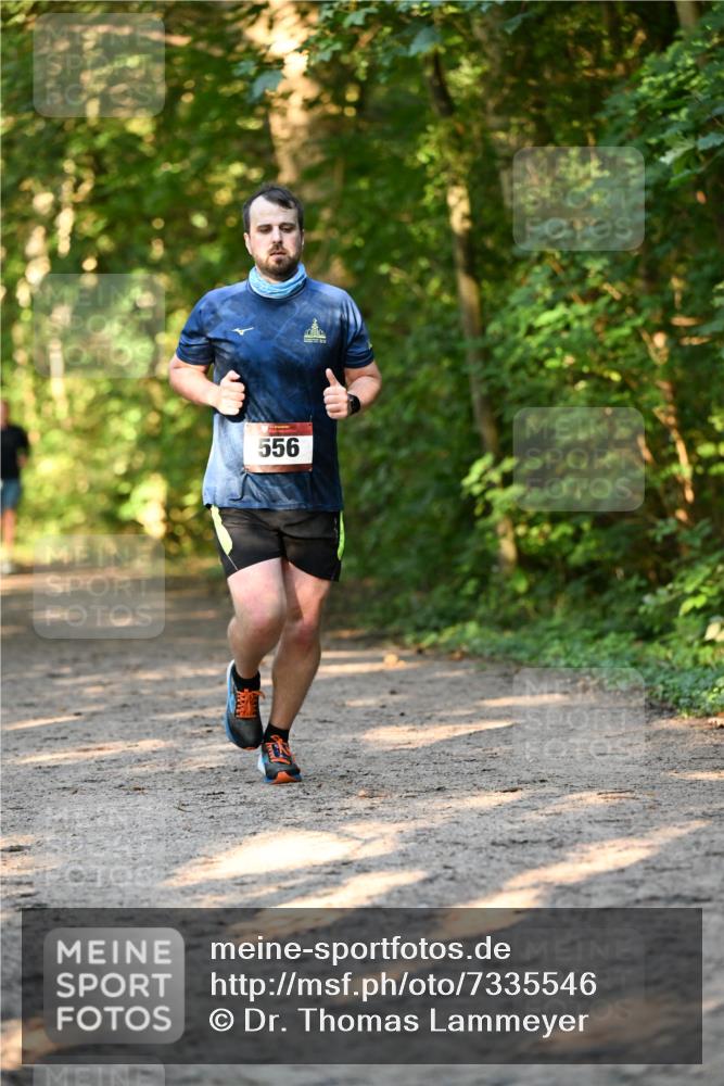 06.10.2024 - Bramfelder Halbmarathon 2024 Dr. Thomas Lammeyer http://msf.ph/oto/7335546 06.10.2024 09:55:43 Laufen 556 meine-sportfotos.de