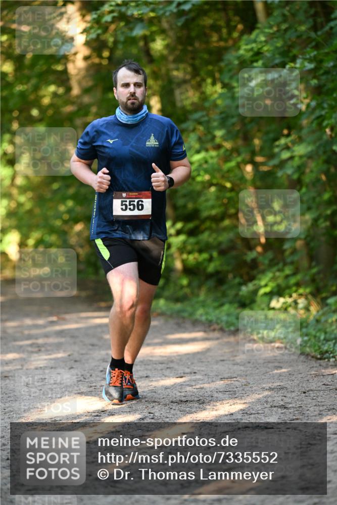 06.10.2024 - Bramfelder Halbmarathon 2024 Dr. Thomas Lammeyer http://msf.ph/oto/7335552 06.10.2024 09:55:44 Laufen 556 meine-sportfotos.de
