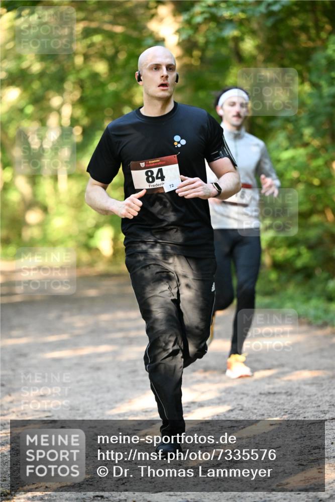 06.10.2024 - Bramfelder Halbmarathon 2024 Dr. Thomas Lammeyer http://msf.ph/oto/7335576 06.10.2024 09:55:58 Laufen 33, 84, 72 meine-sportfotos.de