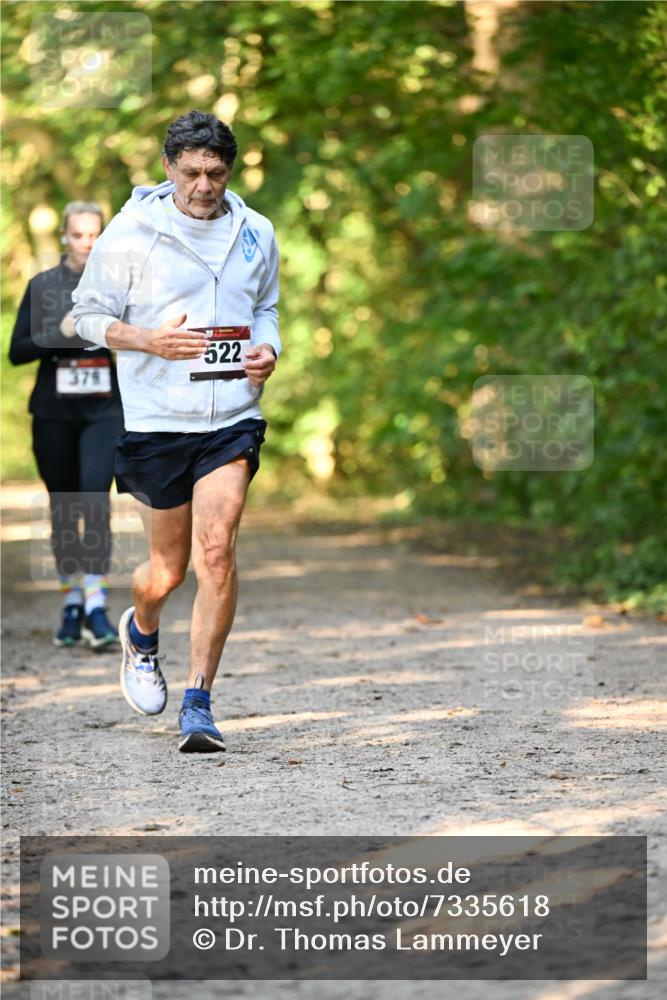 06.10.2024 - Bramfelder Halbmarathon 2024 Dr. Thomas Lammeyer http://msf.ph/oto/7335618 06.10.2024 09:56:46 Laufen 522, 379 meine-sportfotos.de