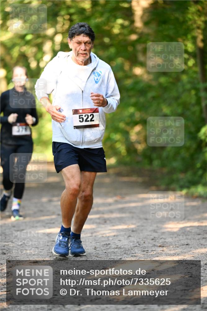 06.10.2024 - Bramfelder Halbmarathon 2024 Dr. Thomas Lammeyer http://msf.ph/oto/7335625 06.10.2024 09:56:47 Laufen 522 meine-sportfotos.de