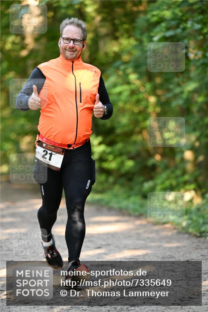 06.10.2024 - Bramfelder Halbmarathon 2024 Dr. Thomas Lammeyer http://msf.ph/oto/7335649 06.10.2024 09:57:07 Laufen 21 meine-sportfotos.de
