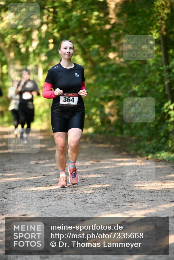 06.10.2024 - Bramfelder Halbmarathon 2024 Dr. Thomas Lammeyer http://msf.ph/oto/7335668 06.10.2024 09:57:16 Laufen 364 meine-sportfotos.de