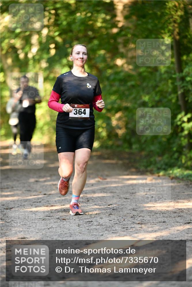 06.10.2024 - Bramfelder Halbmarathon 2024 Dr. Thomas Lammeyer http://msf.ph/oto/7335670 06.10.2024 09:57:16 Laufen 364 meine-sportfotos.de