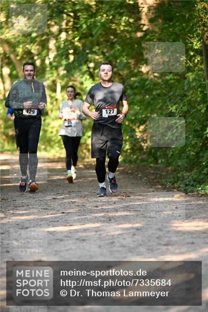 06.10.2024 - Bramfelder Halbmarathon 2024 Dr. Thomas Lammeyer http://msf.ph/oto/7335684 06.10.2024 09:57:20 Laufen 129, 25, 127 meine-sportfotos.de