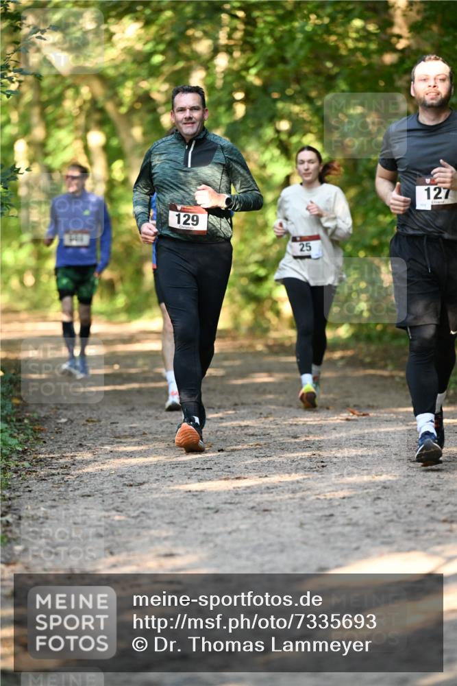 06.10.2024 - Bramfelder Halbmarathon 2024 Dr. Thomas Lammeyer http://msf.ph/oto/7335693 06.10.2024 09:57:22 Laufen 129, 25, 127 meine-sportfotos.de