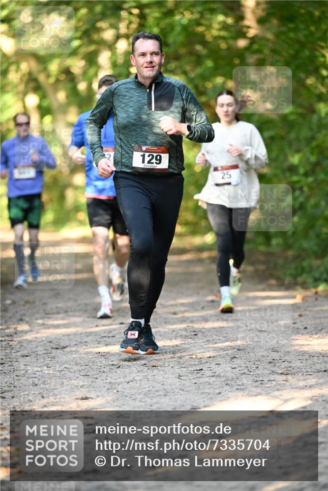 06.10.2024 - Bramfelder Halbmarathon 2024 Dr. Thomas Lammeyer http://msf.ph/oto/7335704 06.10.2024 09:57:24 Laufen 129, 25 meine-sportfotos.de