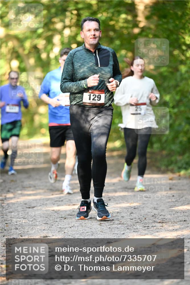06.10.2024 - Bramfelder Halbmarathon 2024 Dr. Thomas Lammeyer http://msf.ph/oto/7335707 06.10.2024 09:57:24 Laufen 129, 25 meine-sportfotos.de