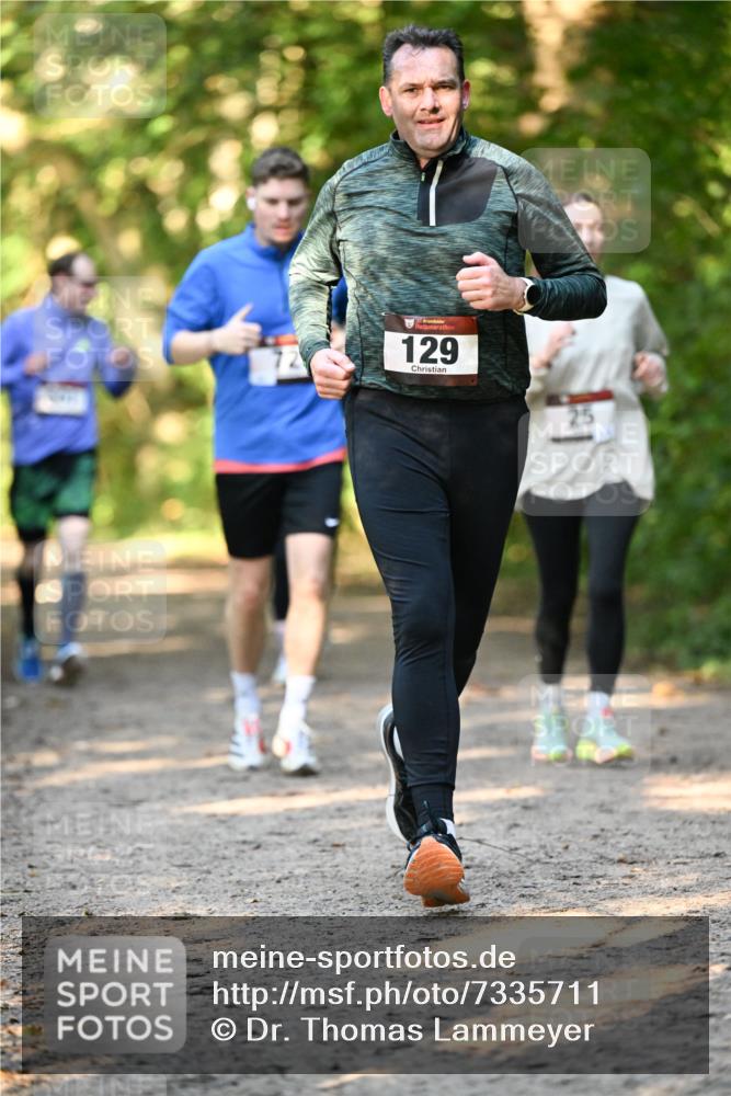 06.10.2024 - Bramfelder Halbmarathon 2024 Dr. Thomas Lammeyer http://msf.ph/oto/7335711 06.10.2024 09:57:25 Laufen 129, 25 meine-sportfotos.de