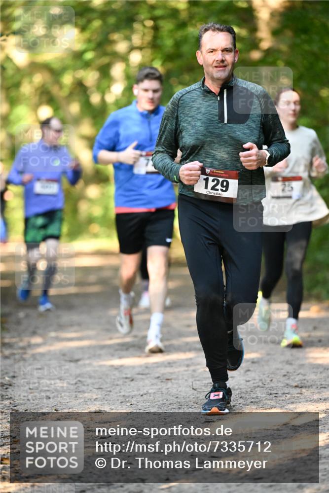 06.10.2024 - Bramfelder Halbmarathon 2024 Dr. Thomas Lammeyer http://msf.ph/oto/7335712 06.10.2024 09:57:25 Laufen 129, 21 meine-sportfotos.de