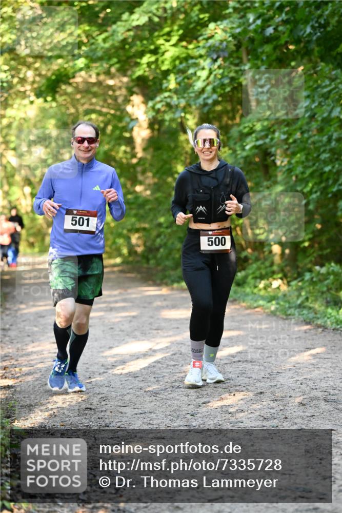06.10.2024 - Bramfelder Halbmarathon 2024 Dr. Thomas Lammeyer http://msf.ph/oto/7335728 06.10.2024 09:57:30 Laufen 501, 500 meine-sportfotos.de
