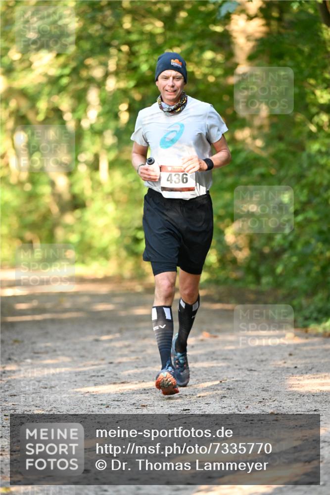 06.10.2024 - Bramfelder Halbmarathon 2024 Dr. Thomas Lammeyer http://msf.ph/oto/7335770 06.10.2024 09:58:10 Laufen 436 meine-sportfotos.de