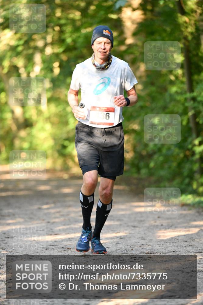 06.10.2024 - Bramfelder Halbmarathon 2024 Dr. Thomas Lammeyer http://msf.ph/oto/7335775 06.10.2024 09:58:11 Laufen 436 meine-sportfotos.de