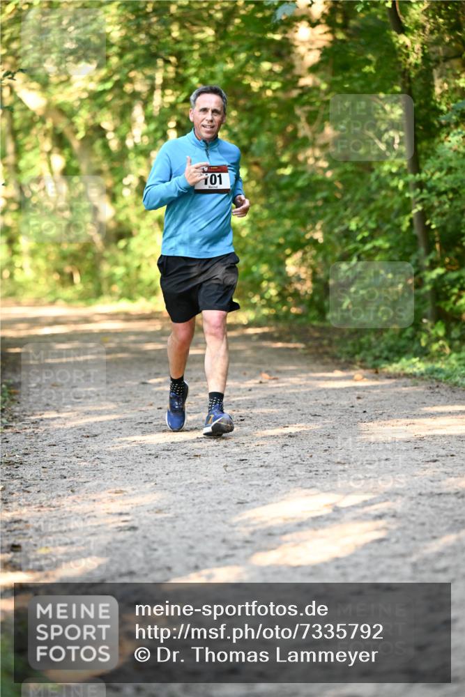 06.10.2024 - Bramfelder Halbmarathon 2024 Dr. Thomas Lammeyer http://msf.ph/oto/7335792 06.10.2024 09:59:06 Laufen 101 meine-sportfotos.de