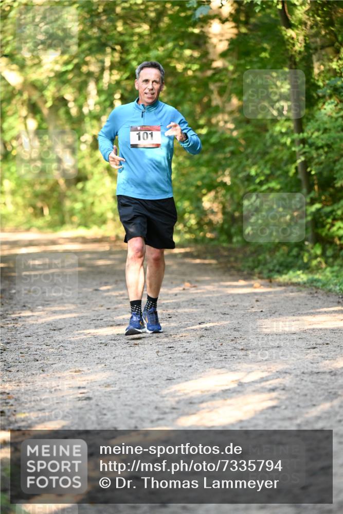 06.10.2024 - Bramfelder Halbmarathon 2024 Dr. Thomas Lammeyer http://msf.ph/oto/7335794 06.10.2024 09:59:06 Laufen 101 meine-sportfotos.de