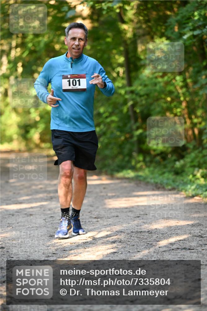 06.10.2024 - Bramfelder Halbmarathon 2024 Dr. Thomas Lammeyer http://msf.ph/oto/7335804 06.10.2024 09:59:07 Laufen 101 meine-sportfotos.de