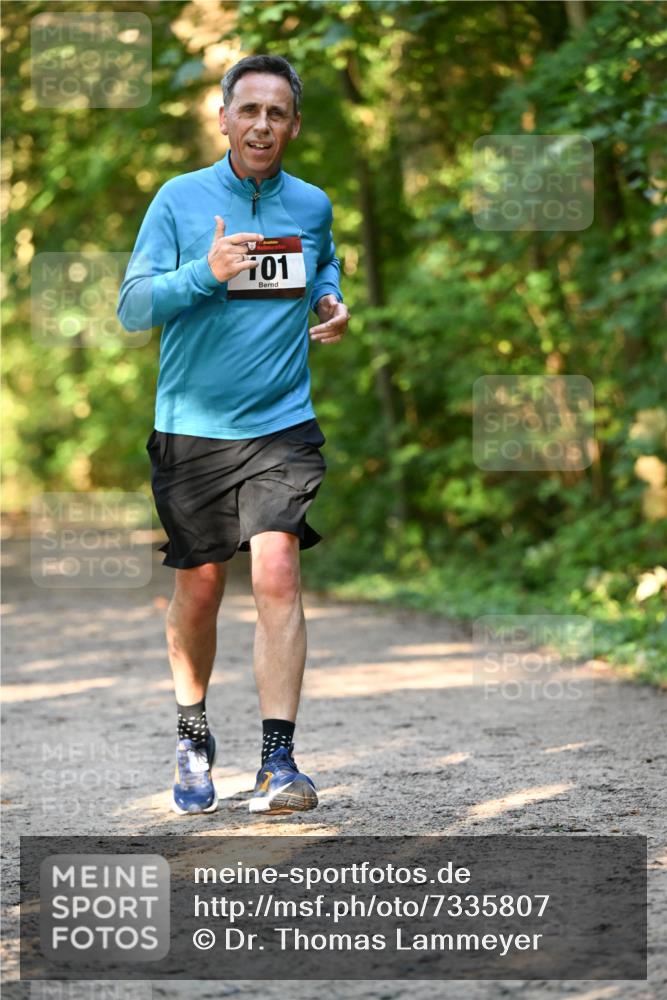 06.10.2024 - Bramfelder Halbmarathon 2024 Dr. Thomas Lammeyer http://msf.ph/oto/7335807 06.10.2024 09:59:08 Laufen 701 meine-sportfotos.de