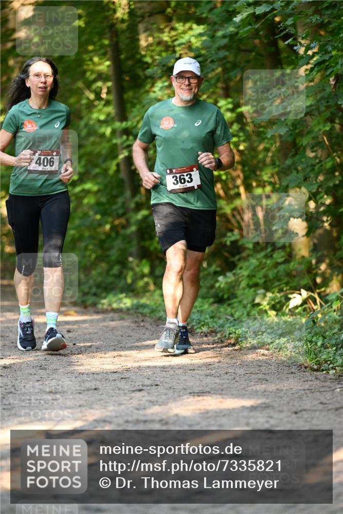 06.10.2024 - Bramfelder Halbmarathon 2024 Dr. Thomas Lammeyer http://msf.ph/oto/7335821 06.10.2024 09:59:29 Laufen 406, 363 meine-sportfotos.de